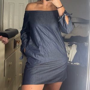 Off the shoulder pocket jean dress